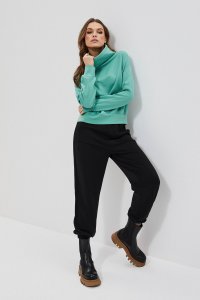 Džemperis aukštu kaklu