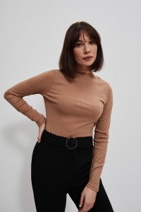 Palaidinė ilgomis rankovėmis