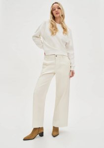 Džemperis dekoruotas karoliukais