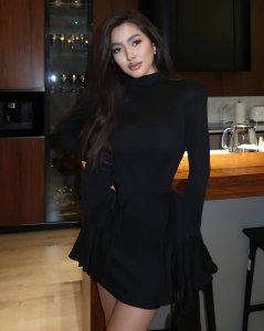 Išskirtinio dizaino suknelė