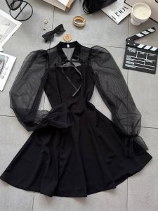 Suknelė ( juoda spalva )