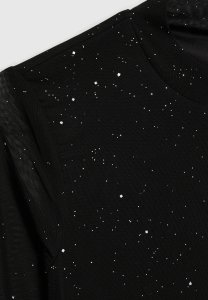 Palaidinė su blizgučiais