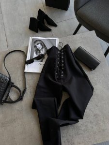 Išskirtinio dizaino tamprės