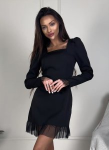 Išskirtinio dizaino suknelė