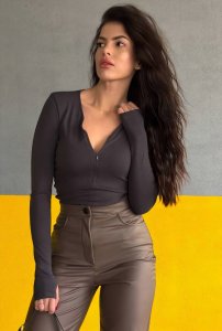 Palaidinė ilgomis rankovėmis